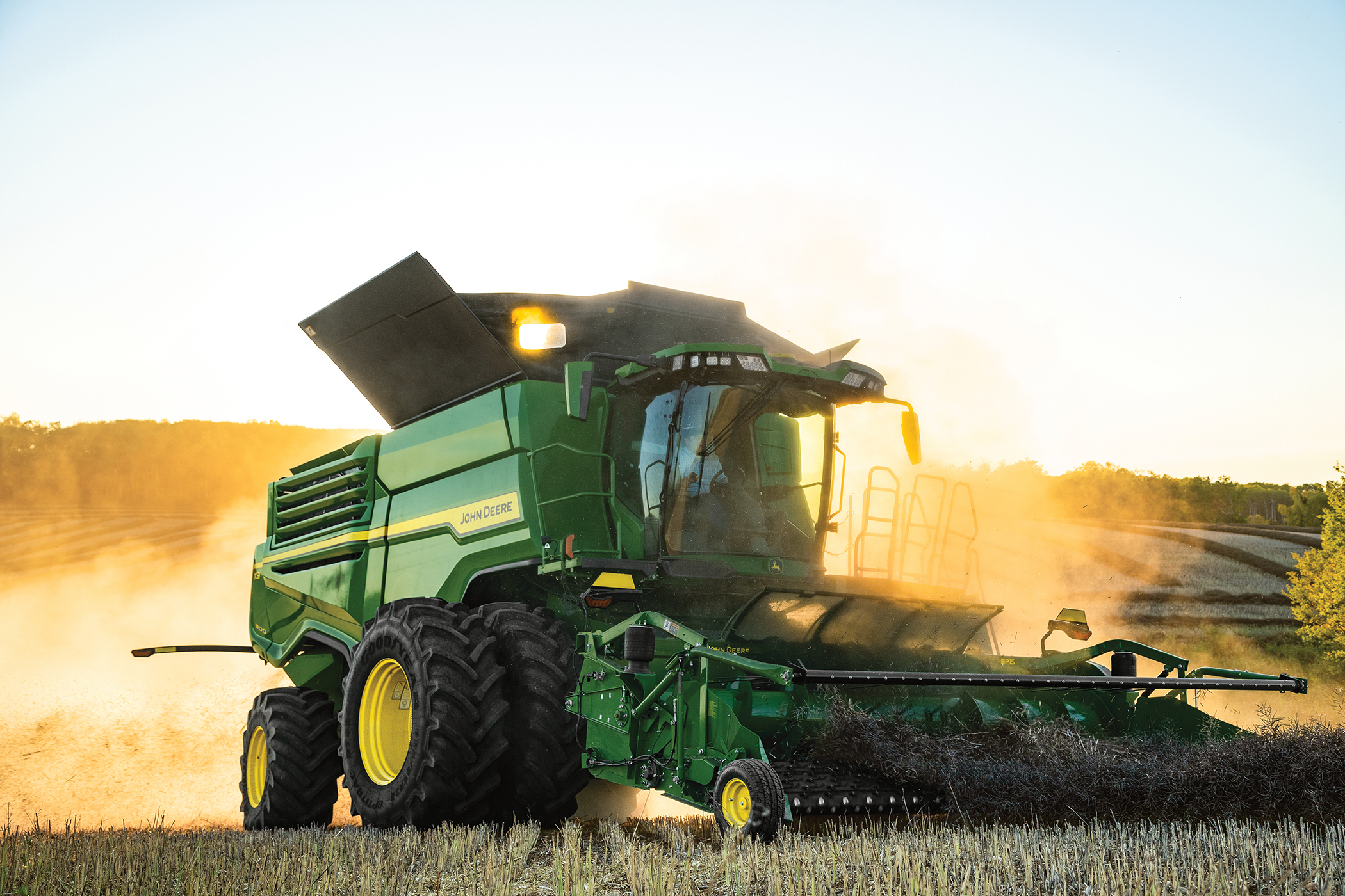 John-Deere_X-Series_02_MR.jpg